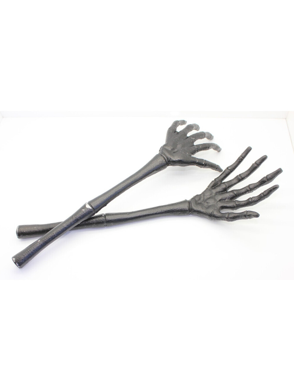 Metal Skeleton Hands Salad Tongs Server Set 14" Black Cast Aluminum Halloween